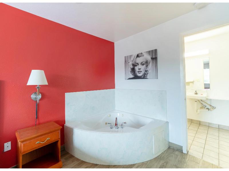 OYO Hotel San Antonio near AT&T Center image