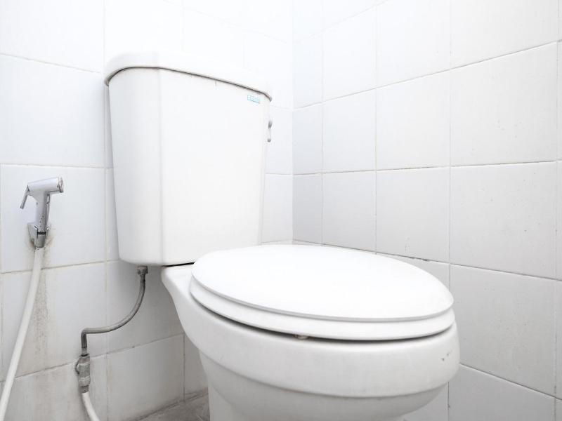 RedDoorz near Hartono Mall image