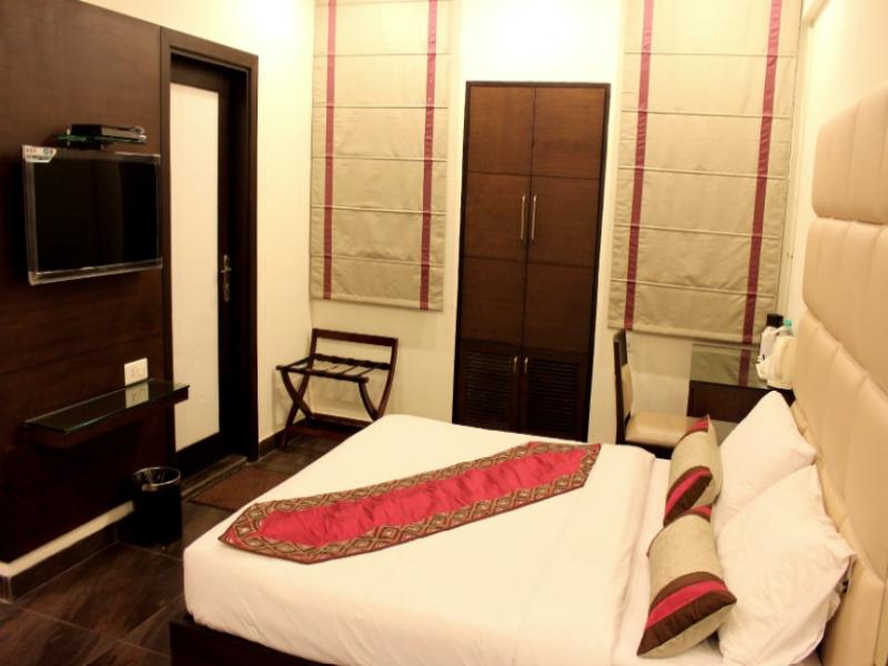 Hotel Amrapali Grand image