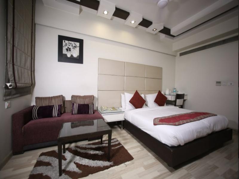 Hotel Amrapali Grand image
