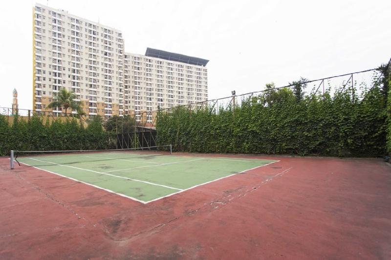 RedDoorz Apartment @ Margonda Residence Tower 2 image