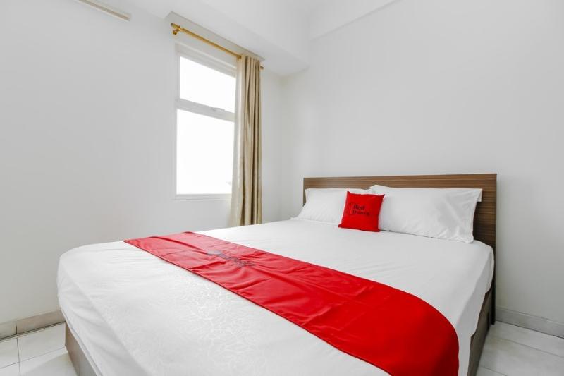 RedDoorz Apartment @ Margonda Residence Tower 2 image