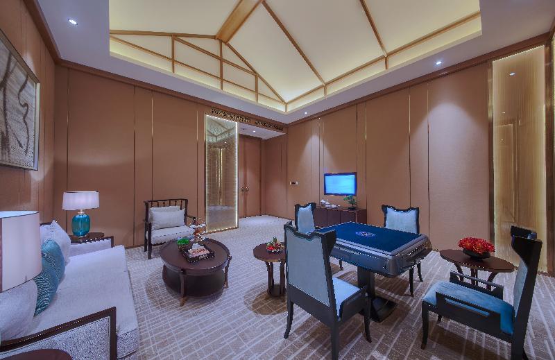 Grand New Century Hotel Zunyi image 7
