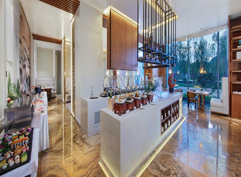 Grand New Century Hotel Zunyi image 1