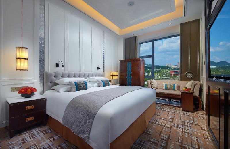 Grand New Century Hotel Zunyi image