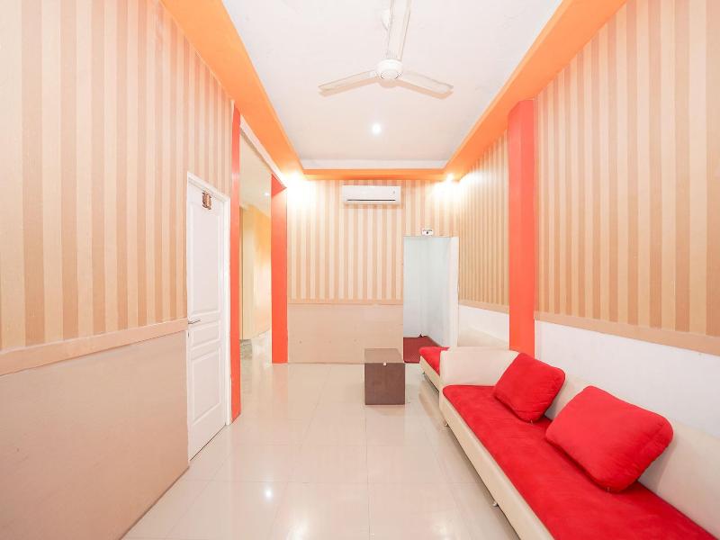 Hotel O Juanda Near Terminal International Juanda image