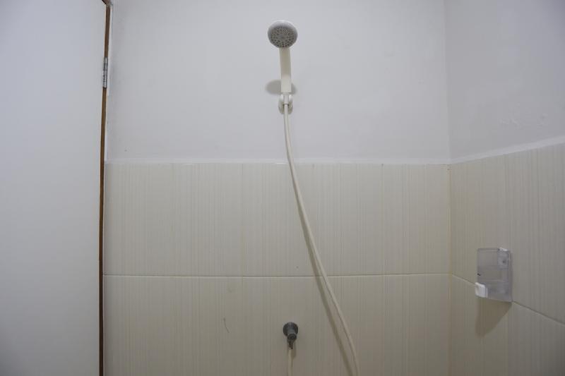RedDoorz Apartment @ Green Lake View Ciputat