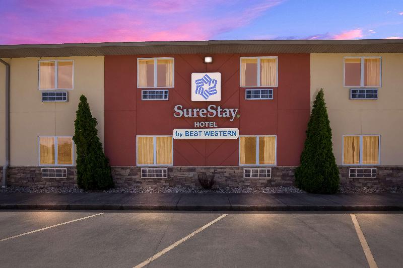 Surestay By Best Western Whittington Rend Lake image