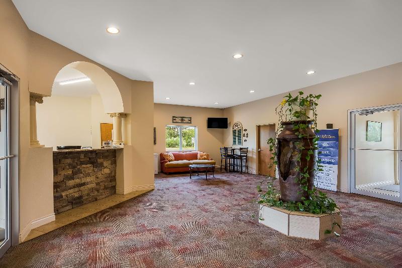 Surestay By Best Western Whittington Rend Lake image