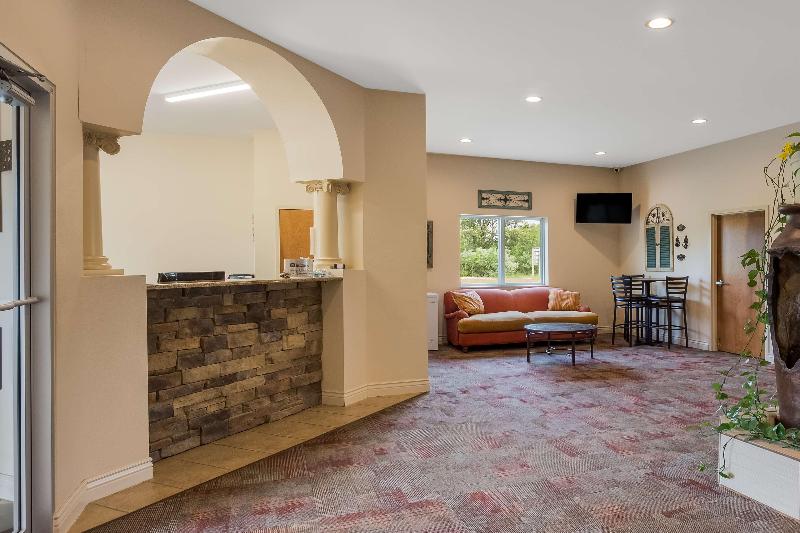Surestay By Best Western Whittington Rend Lake image