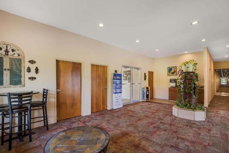 Surestay By Best Western Whittington Rend Lake image