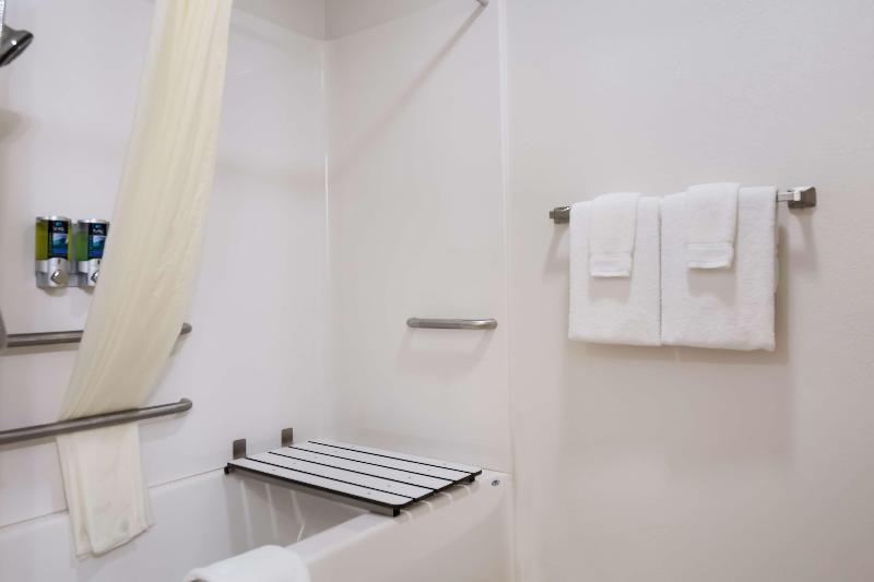 Surestay By Best Western Whittington Rend Lake image
