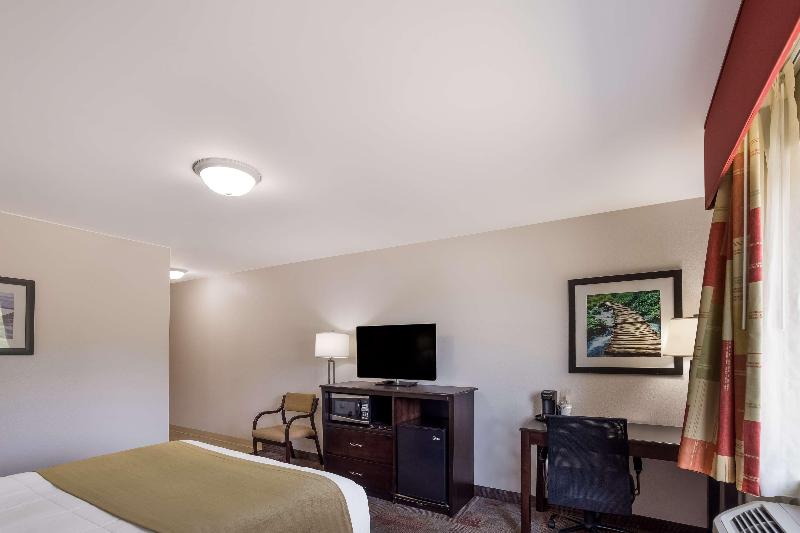 Surestay By Best Western Whittington Rend Lake image