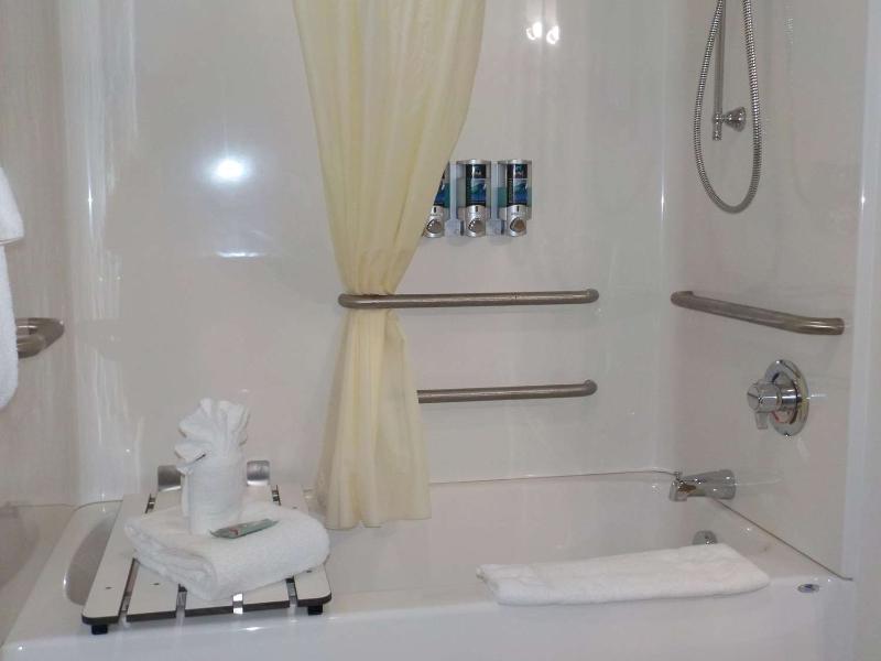 Surestay By Best Western Whittington Rend Lake image 5