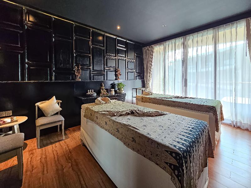 Wyndham Grand Nai Harn Beach Phuket image