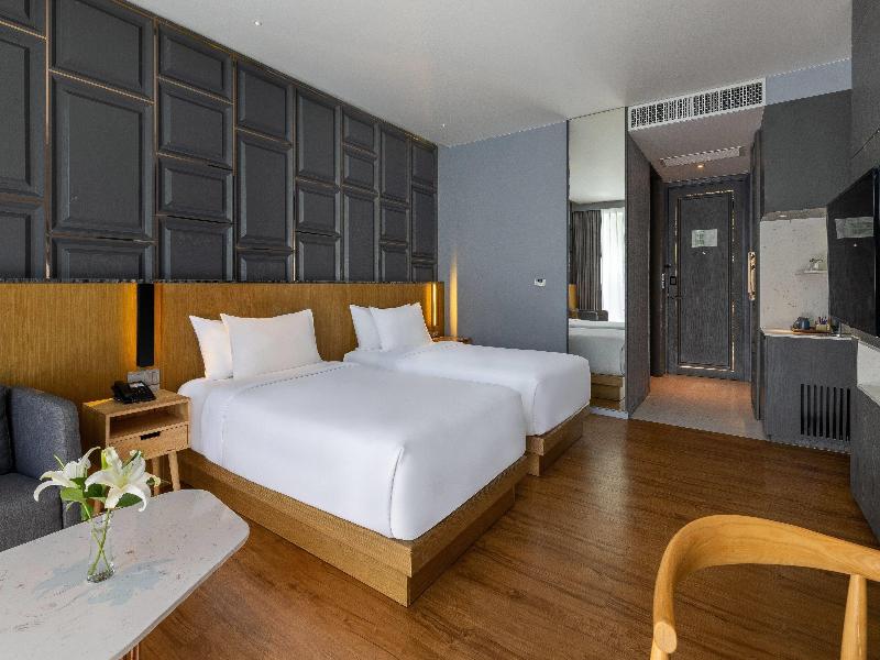 Wyndham Grand Nai Harn Beach Phuket image