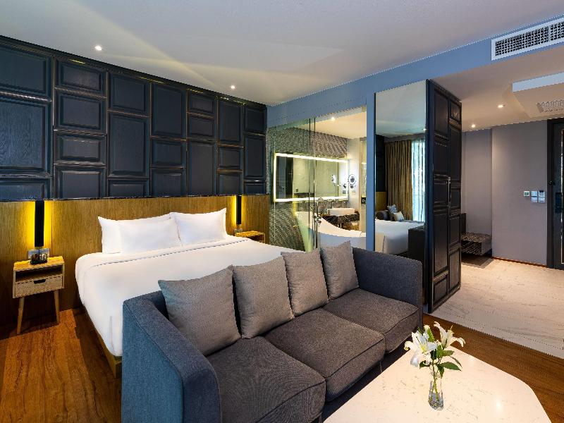 Wyndham Grand Nai Harn Beach Phuket image