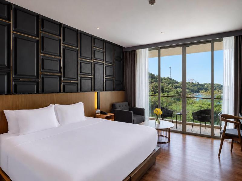 Wyndham Grand Nai Harn Beach Phuket image