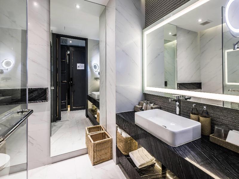 Wyndham Grand Nai Harn Beach Phuket image