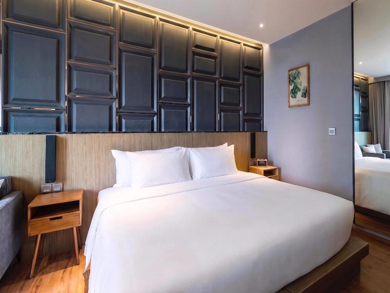 Wyndham Grand Nai Harn Beach Phuket image