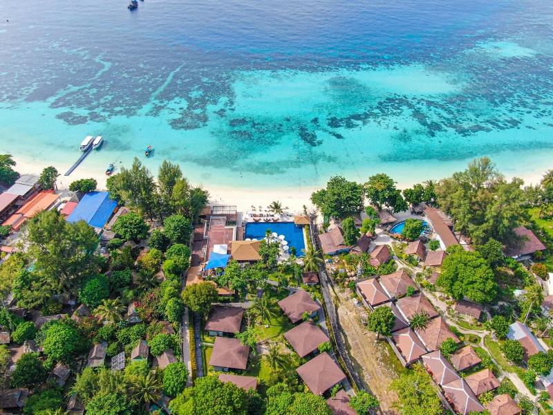 Akira Lipe Resort image