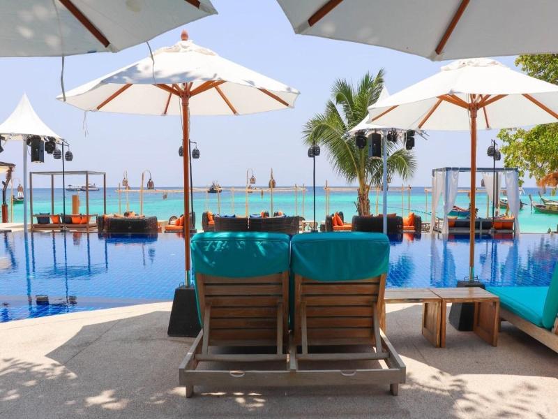 Akira Lipe Resort image