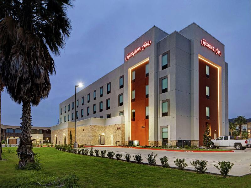 Hampton Inn Weslaco image