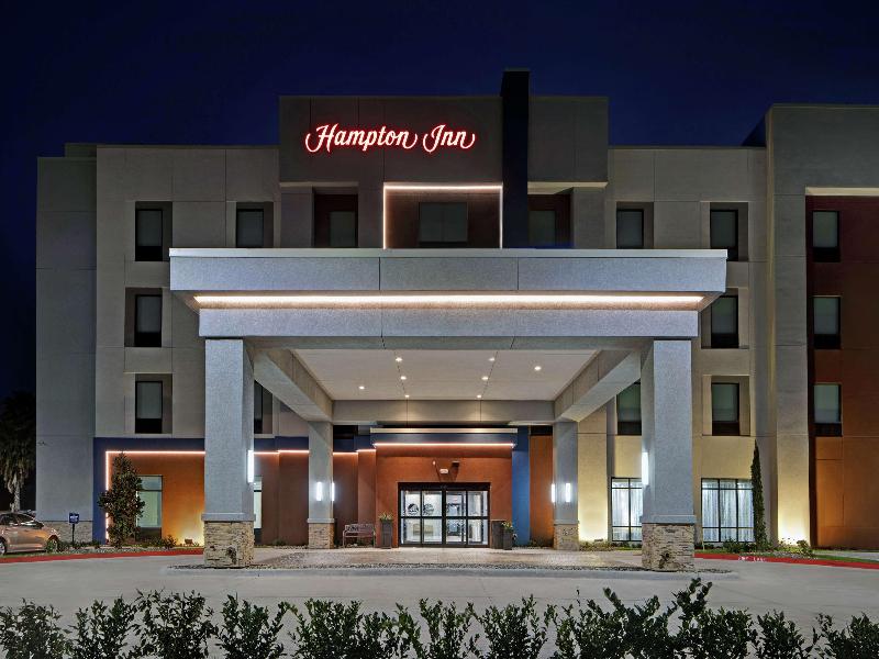 Hampton Inn Weslaco image