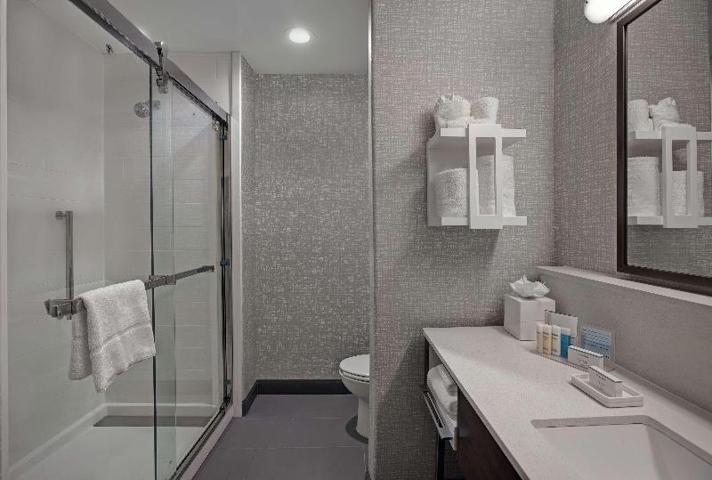 Hampton Inn Weslaco image