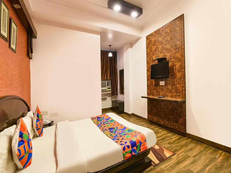 Hotel Delhi Continental