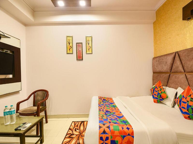 Hotel Delhi Continental