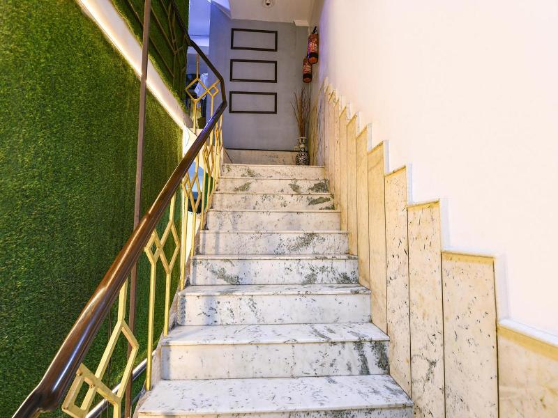 Hotel Delhi Continental