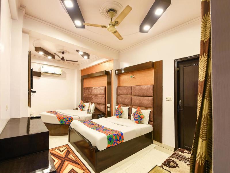 Hotel Delhi Continental