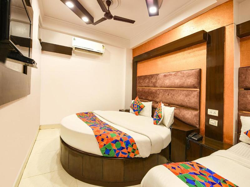 Hotel Delhi Continental