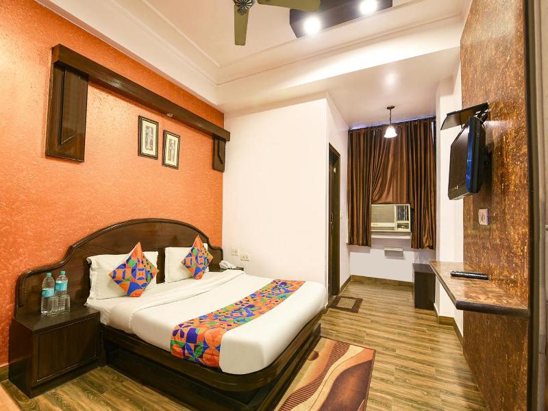 Hotel Delhi Continental