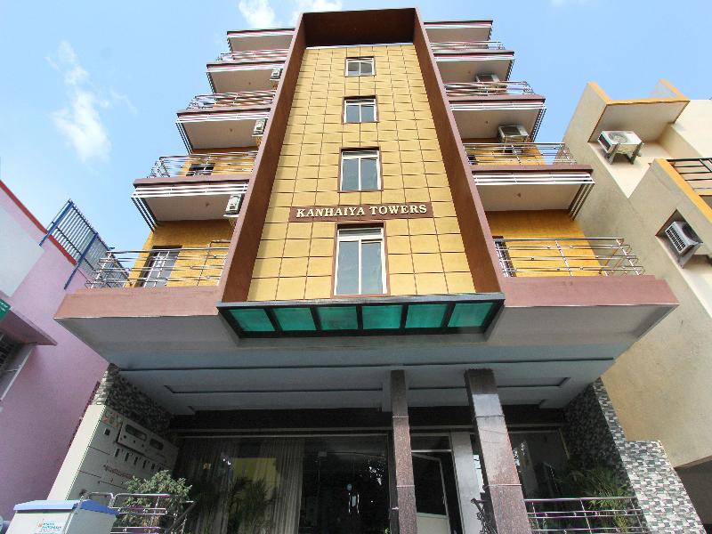 OYO 14520 Habitat Hotel & Suites