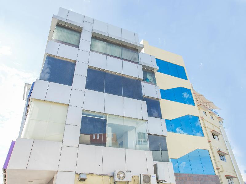 OYO 17208 French International