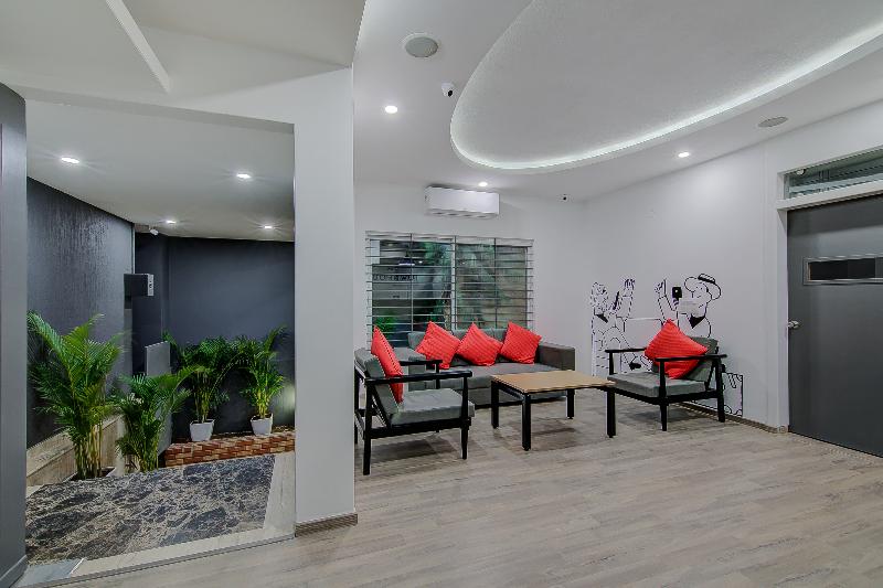 OYO Townhouse 047 Kanakpura Road image