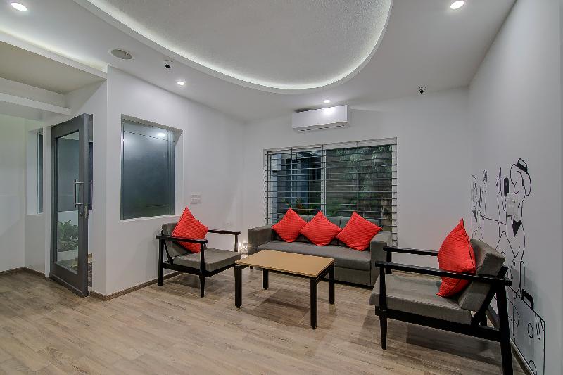 OYO Townhouse 047 Kanakpura Road image