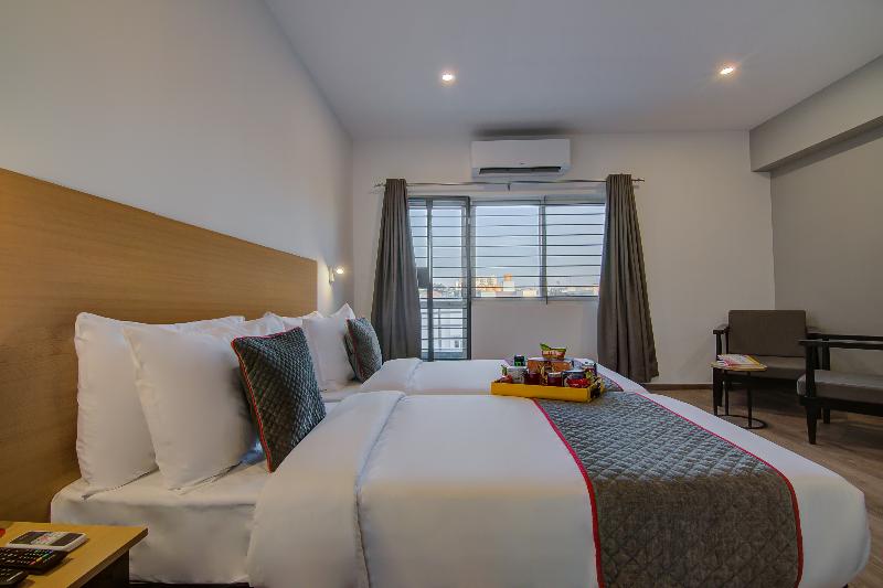 OYO Townhouse 047 Kanakpura Road image