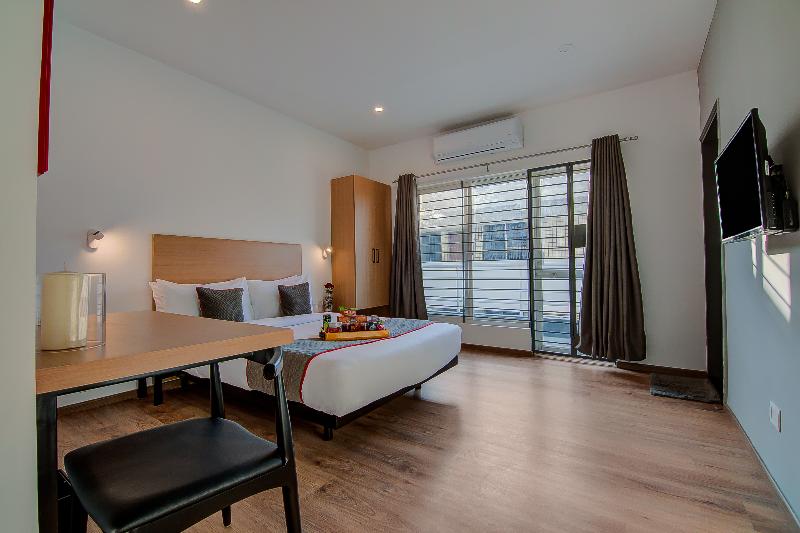 OYO Townhouse 047 Kanakpura Road image