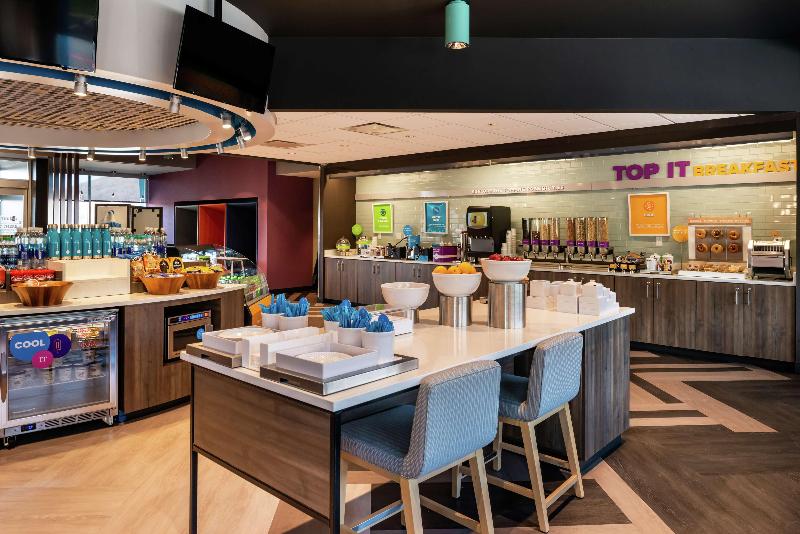 Tru By Hilton Staunton image