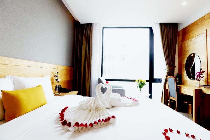 Sunny Ocean Hotel & Spa image