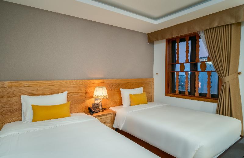 Sunny Ocean Hotel & Spa image