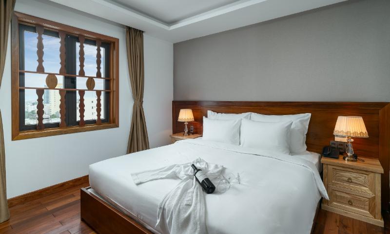 Sunny Ocean Hotel & Spa image