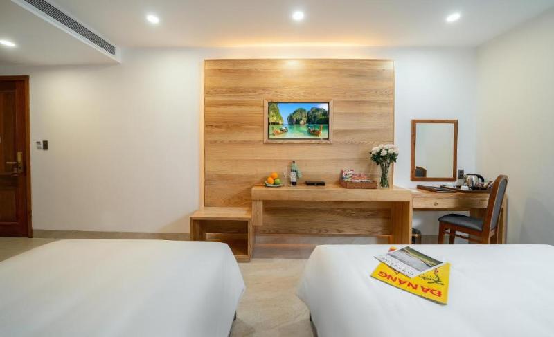 Sunny Ocean Hotel & Spa image