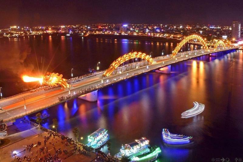 IBIZA Riverfront Hotel Da Nang image
