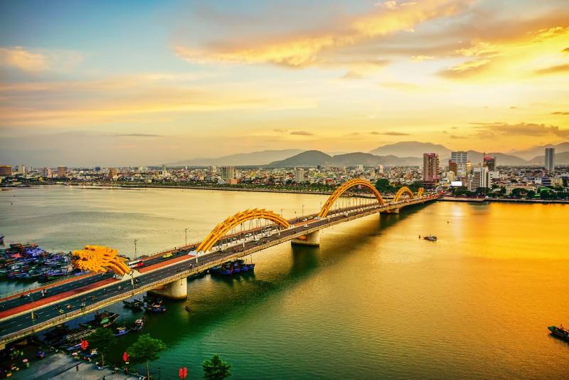 IBIZA Riverfront Hotel Da Nang image