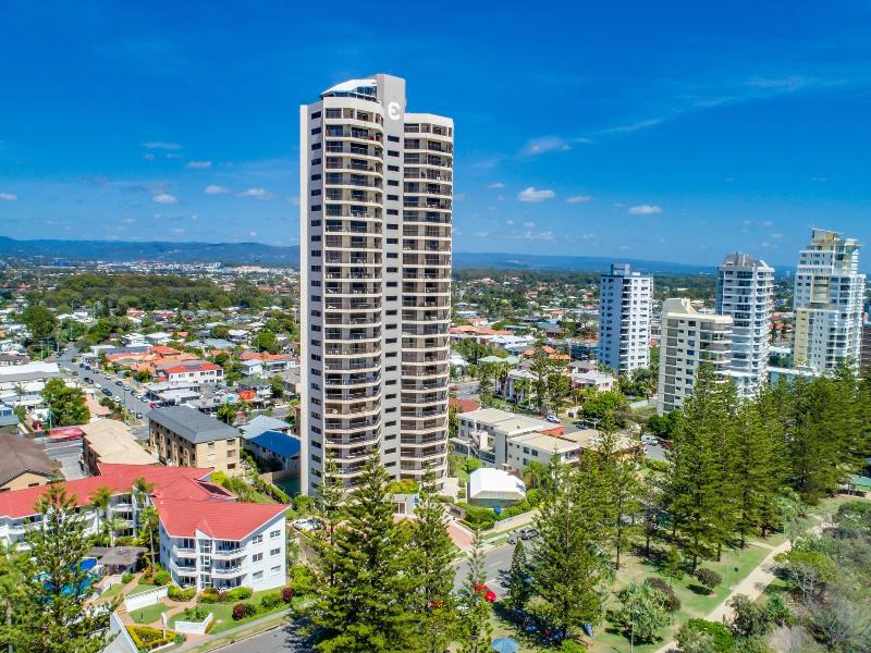 Burleigh Esplanade Beachfront Apartments image