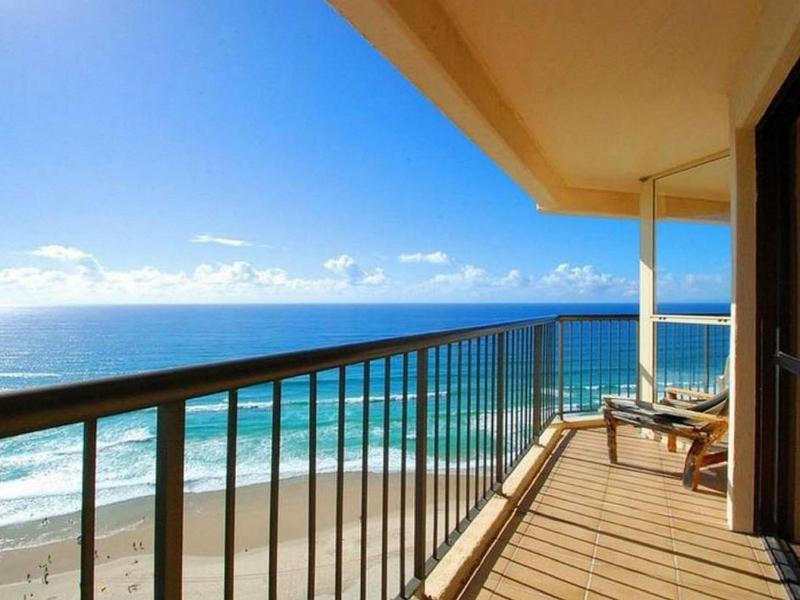 Burleigh Esplanade Beachfront Apartments image